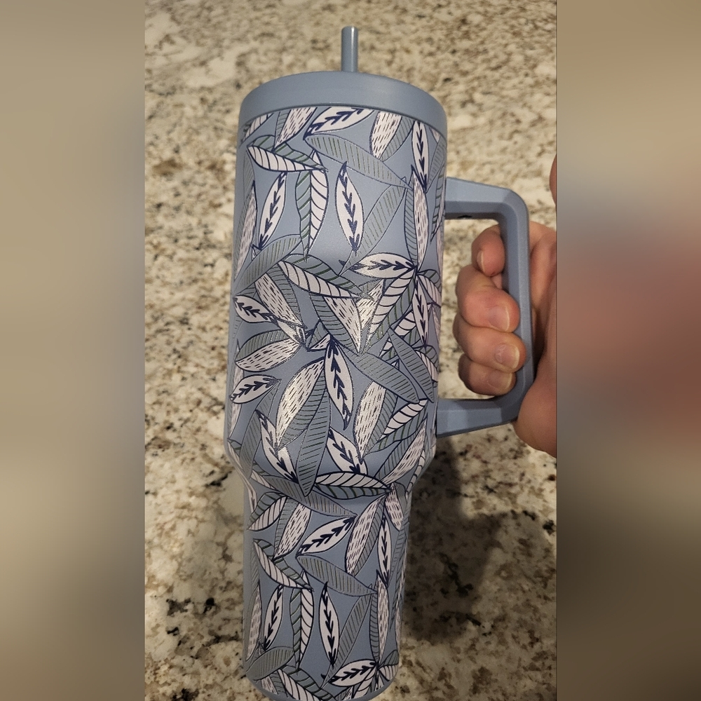 Leaf-Print Travel Stainless Steel Tumbler with Handle - Blue & White